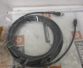 Кабель 
BK Mikro Steuerkabel 7m 180° 180°
- 8-adriges PUR Kabel, geschirmt
- Angespritzte Kleinrundsteckverbinder M12
- Stecker 180° gerade auf der Seite zum Steuergerät
- Buchse 180° gerade auf der Seite zum Tastkopf
- Verlängerbar bis max. 25m Schubert System Elektronik